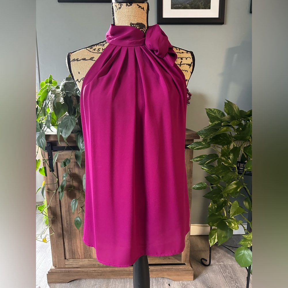 Express blouse/sleeveless magenta top. Ties at neck/shoulder.